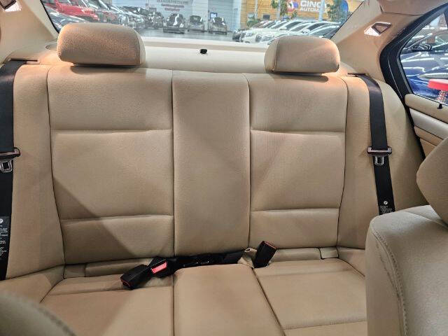 2002 BMW 3 Series 325i