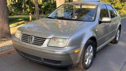 2005 Volkswagen Jetta for sale at CLEAR CHOICE AUTOMOTIVE in Milwaukie OR