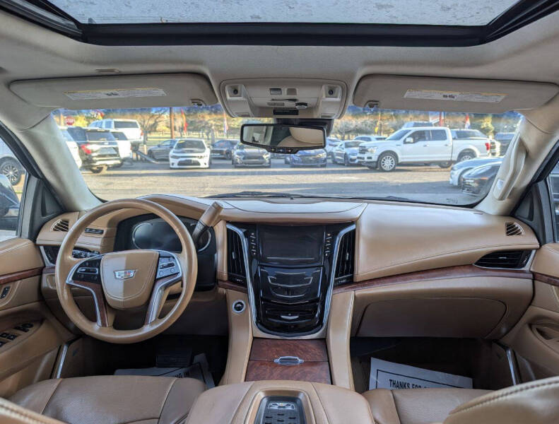 2016 Cadillac Escalade Platinum
