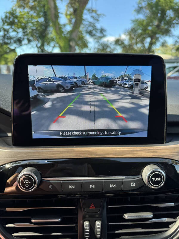 2020 Ford Escape Titanium