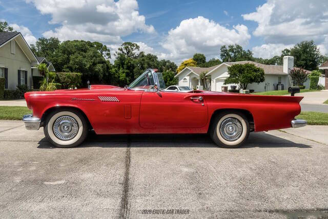 1957 Ford Thunderbird