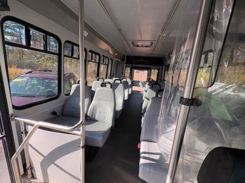 2016 Ford E-Series E-450 SD