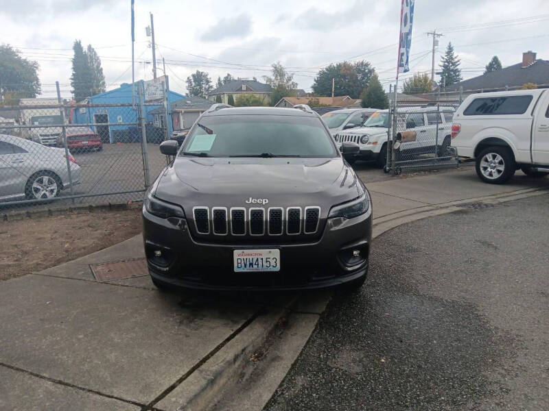 2019 Jeep Cherokee Latitude Plus