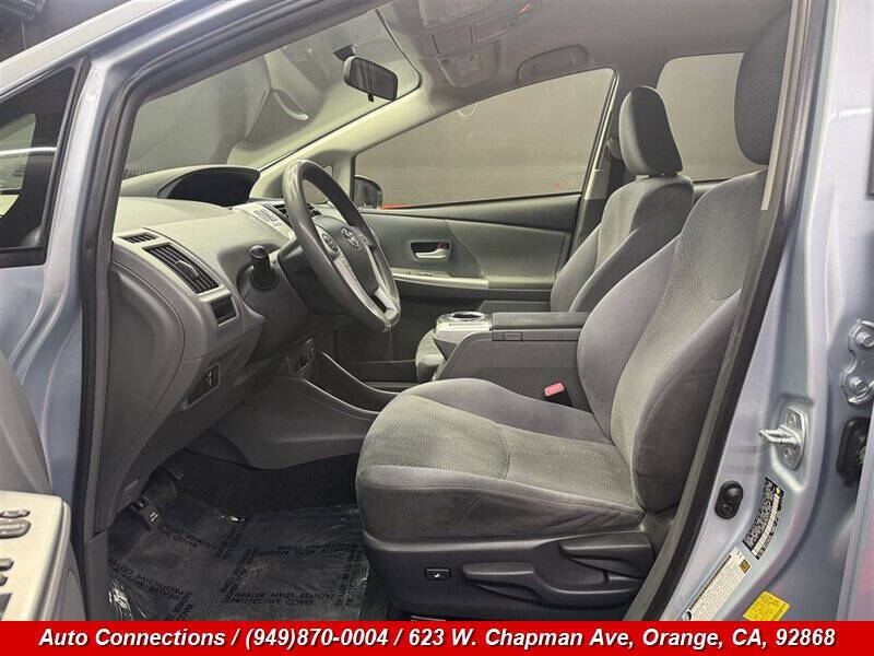 2013 Toyota Prius v Three