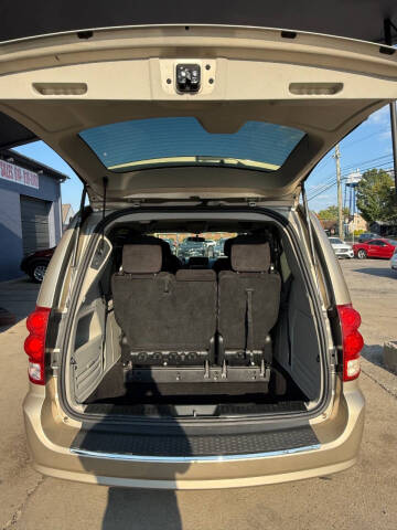 2013 Dodge Grand Caravan SXT