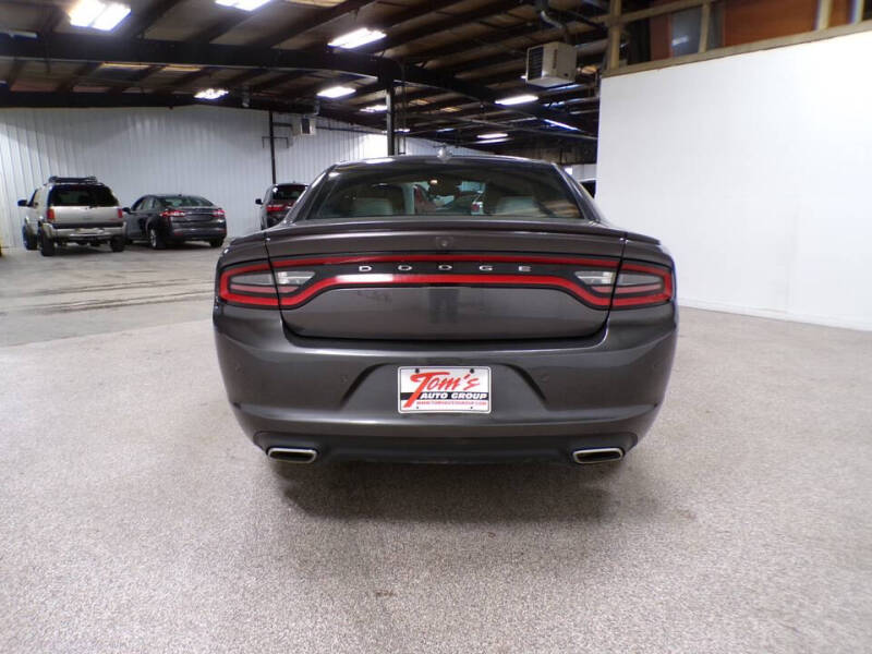 2016 Dodge Charger SXT