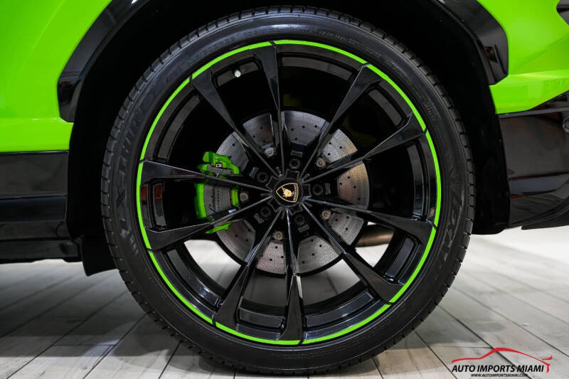 2022 Lamborghini Urus