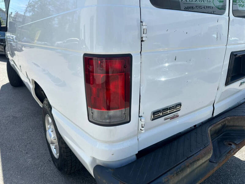 2012 Ford E-Series E-250