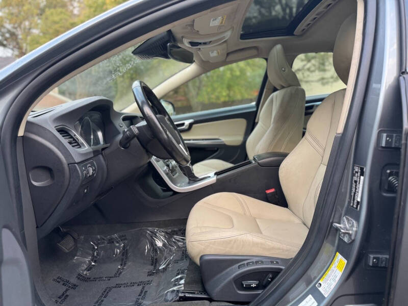 2018 Volvo S60 T5 Inscription Platinum