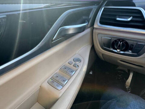 2017 BMW 7 Series M760i xDrive