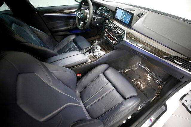 2018 BMW 5 Series 530i