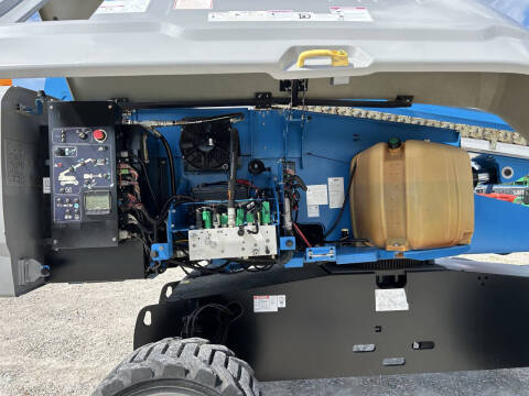 2017 Genie 65' Manlift