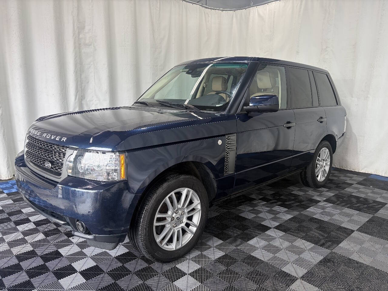 Baltic Blue Metallic 2011 Land Rover Range Rover SUV / Crossover Four-Wheel Drive 6-Speed Automatic