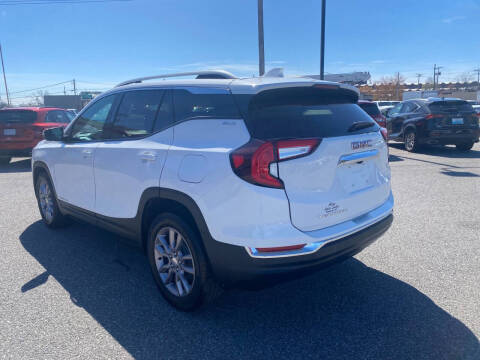 2023 GMC Terrain SLT