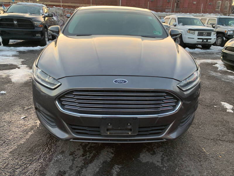 2014 Ford Fusion SE