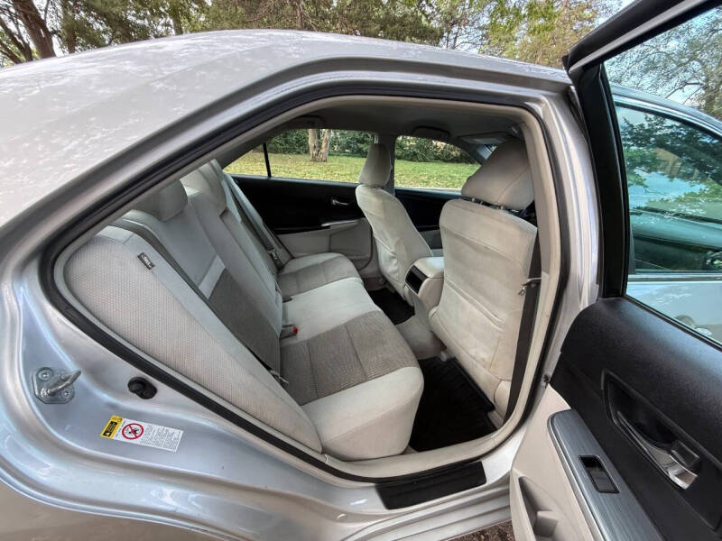 2012 Toyota Camry Hybrid LE