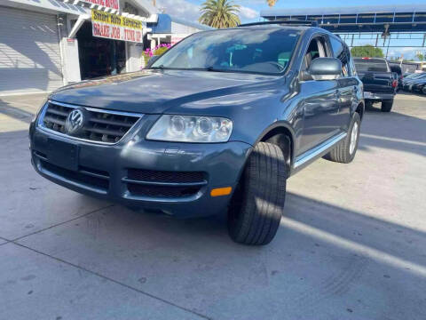 2005 Volkswagen Touareg for sale at Hunter's Auto Inc in North Hollywood CA