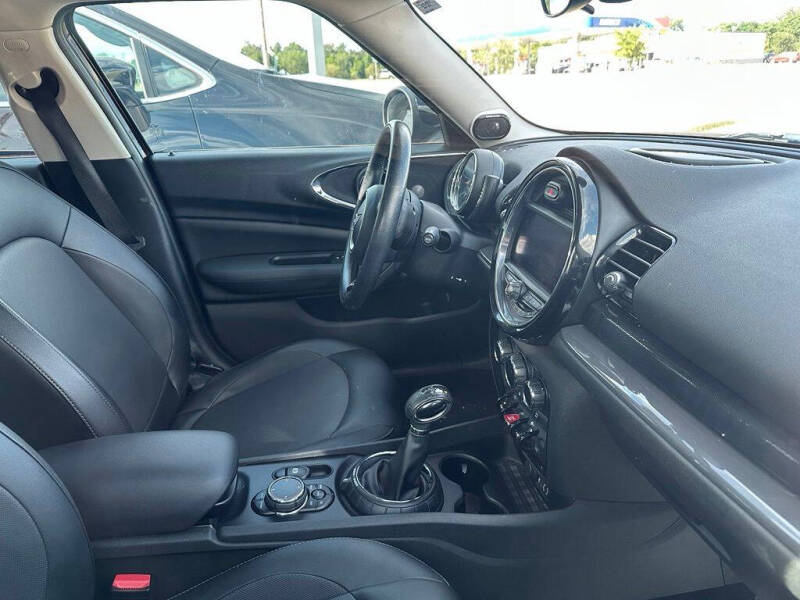 2017 MINI Clubman Cooper