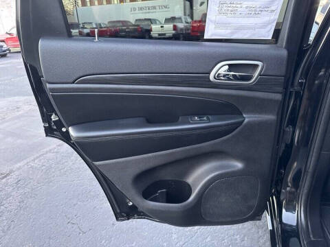 2019 Jeep Grand Cherokee Laredo