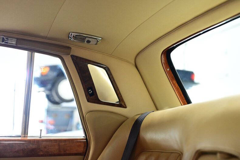1972 Rolls-Royce SILVER CLOUD LWB