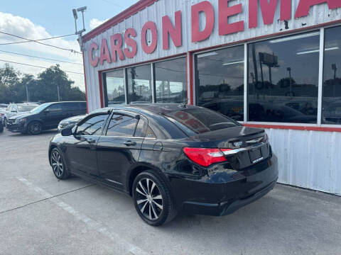 2013 Chrysler 200 Touring