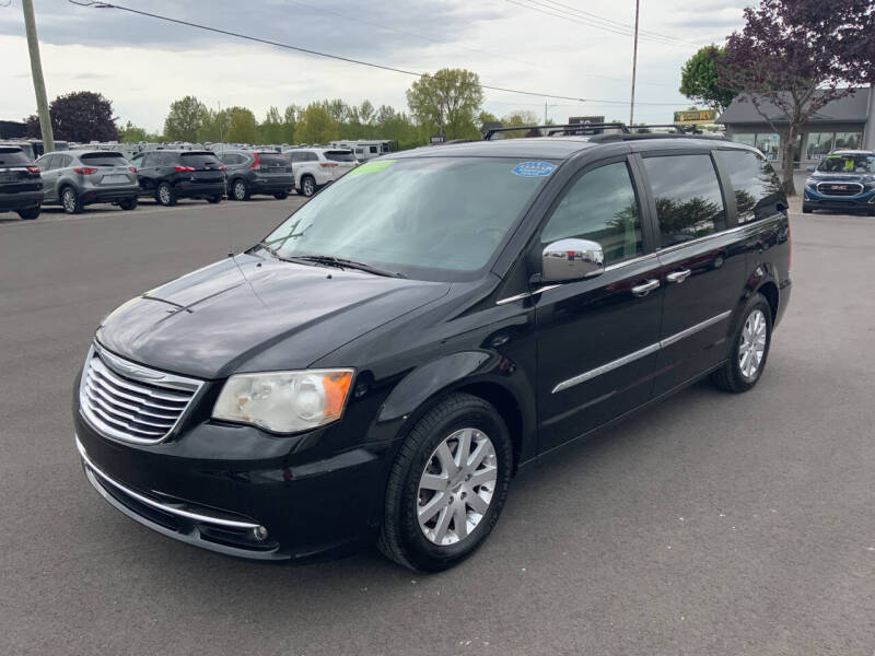 Used 2012 Chrysler Town & Country Touring-L with VIN 2C4RC1CG9CR118619 for sale in Traverse City, MI