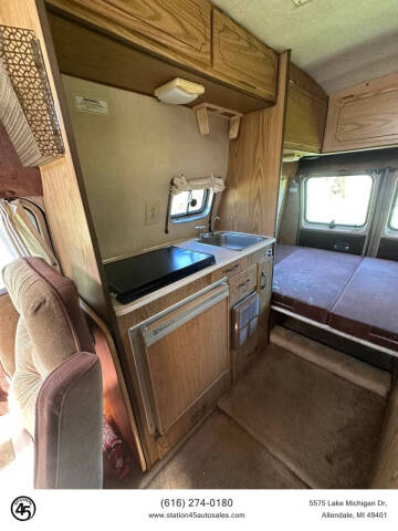 1988 Ford E-Series E-250