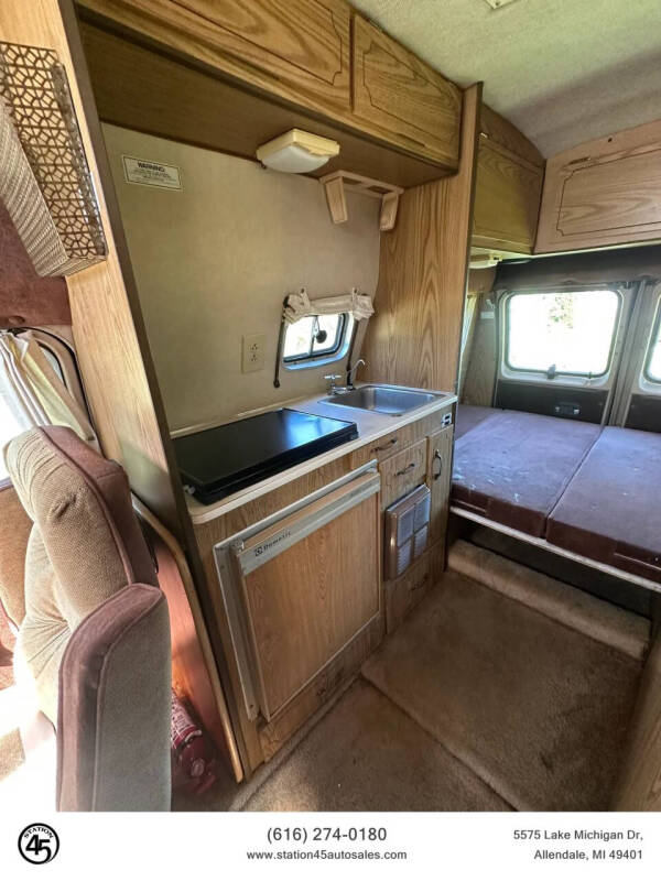 1988 Ford E-Series E-250