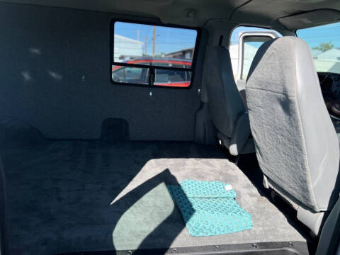 2005 Ford E-Series E-250