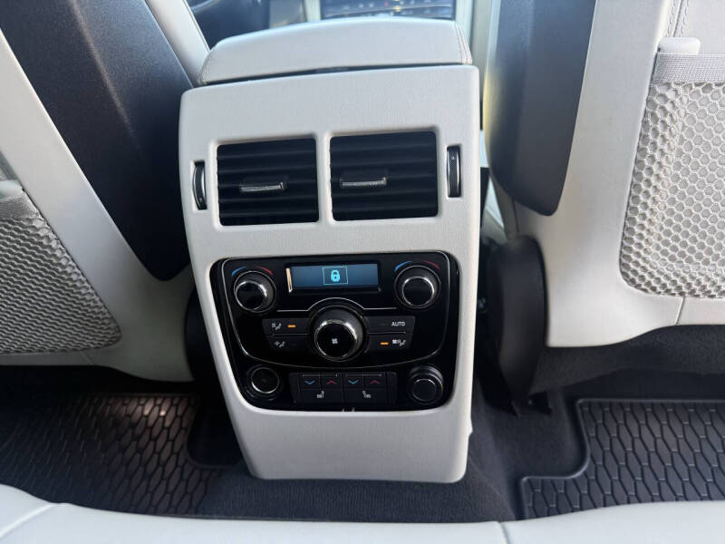 2020 Jaguar F-PACE SVR