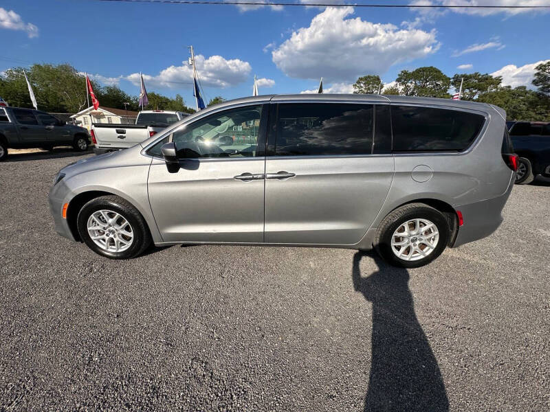 2017 Chrysler Pacifica LX