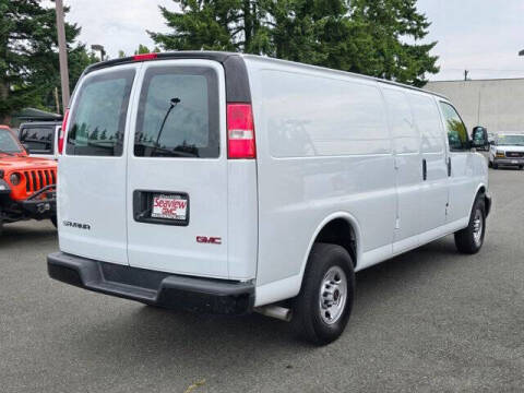 2022 GMC Savana 2500