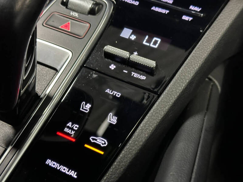 2022 Porsche Cayenne