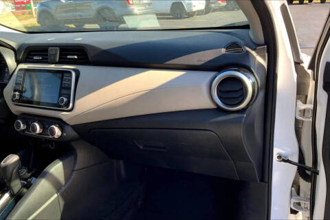 2022 Nissan Versa SV