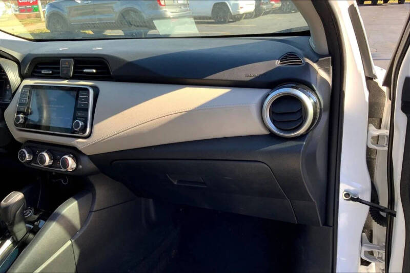 2022 Nissan Versa SV