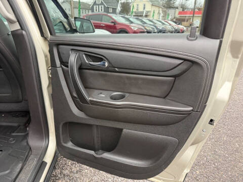 2015 GMC Acadia SLE-2