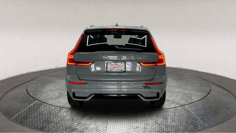 2024 Volvo XC60 B5 Plus Dark Theme