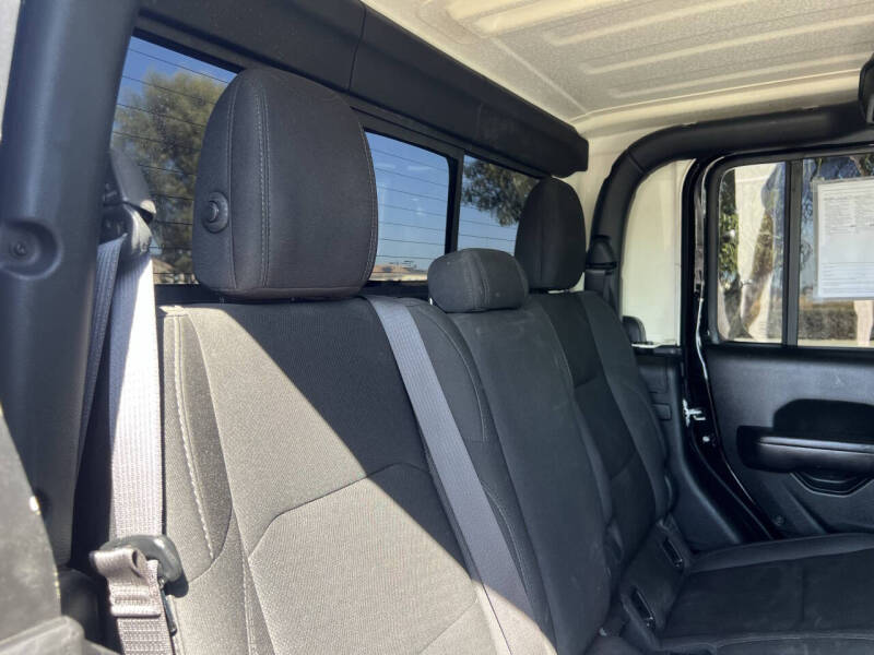 2020 Jeep Gladiator Sport