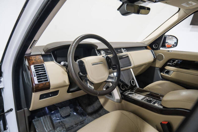 2020 Land Rover Range Rover P525 HSE