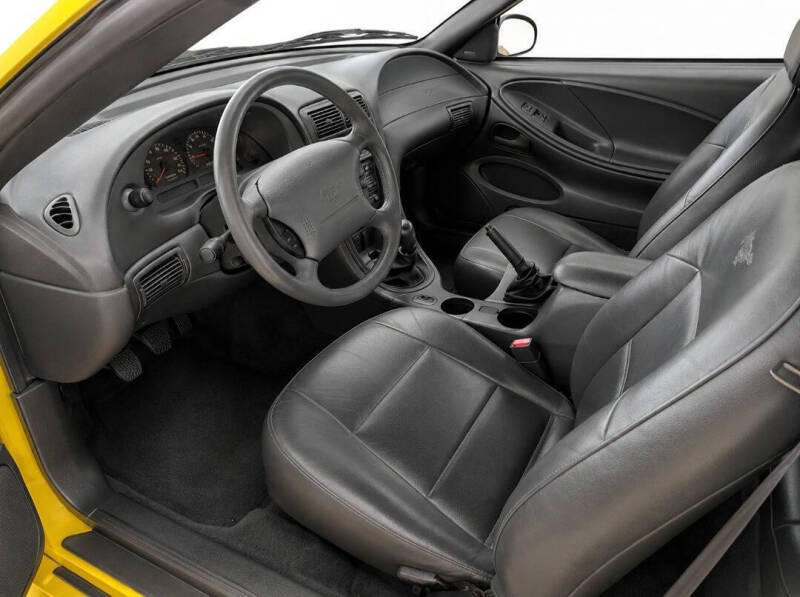 2001 Ford Mustang
