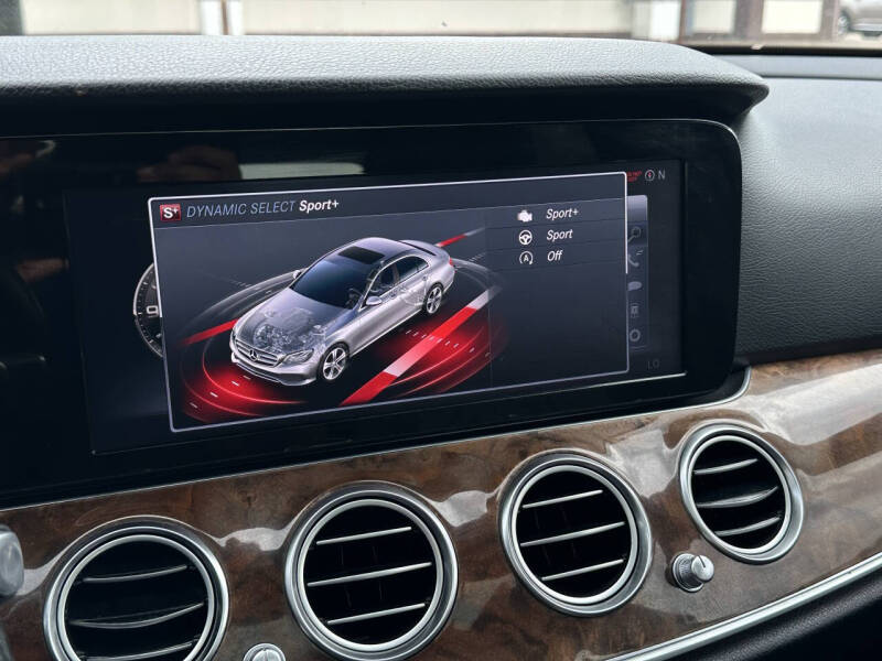 2017 Mercedes-Benz E-Class E 300 4MATIC