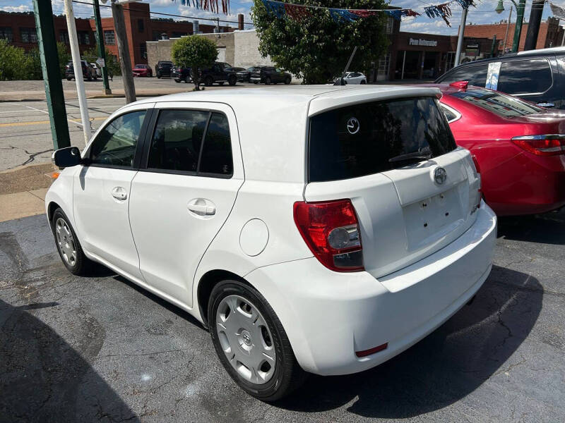2010 Scion xD