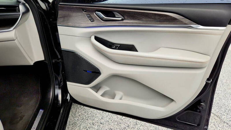 2022 Jeep Grand Cherokee L Overland