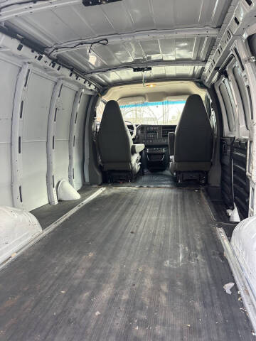 2016 Chevrolet Express 2500