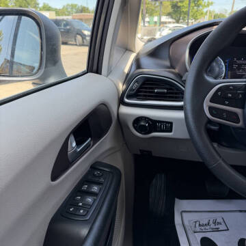 2017 Chrysler Pacifica Touring