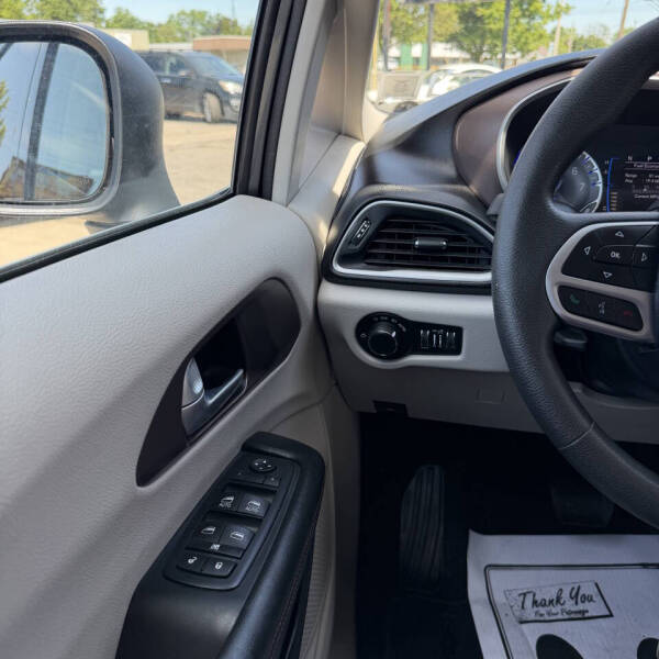 2017 Chrysler Pacifica Touring