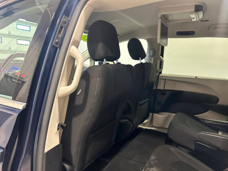 2021 Chrysler Pacifica Touring