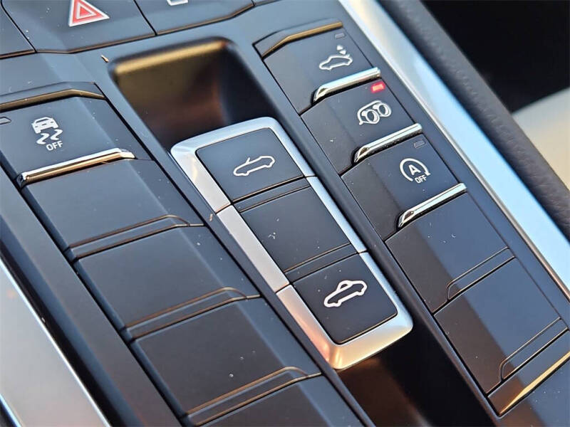 2025 Porsche 718 Boxster