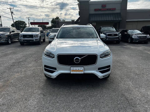 2016 Volvo XC90 T6 Momentum