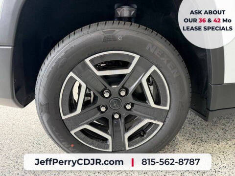 2026 Jeep Cherokee Laredo